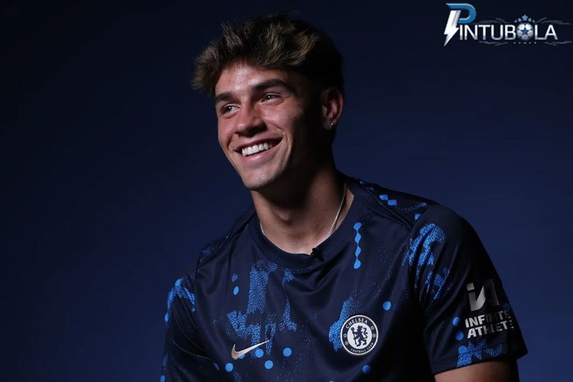 Resmi! Chelsea Tuntaskan Transfer Marc Guiu dari Barcelona